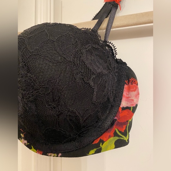 Gently Used Size 36B Victoria’s Secret Balconet Bra - Picture 6 of 13